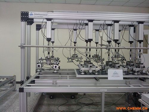 太陽(yáng)能邊框載荷測試